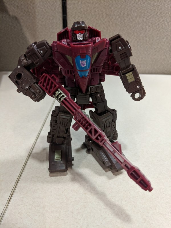 Transformers Siege Skytread Duocon Flywheels First In Hand Photos 04 (4 of 9)